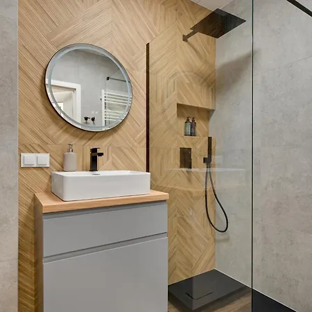 Seaside Latarnikow By Downtown