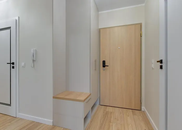 Seaside Latarnikow By Downtown غدانسك