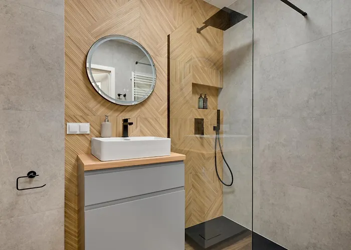 Seaside Latarnikow By Downtown